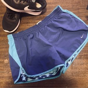 💙 Nike Running Shorts 🏃🏻‍♀️